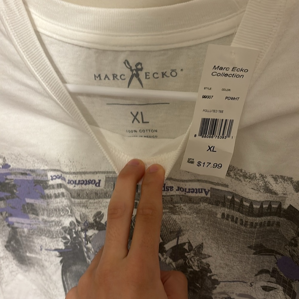 Brand new excellent condition t shirt. - Picture 3 of 3